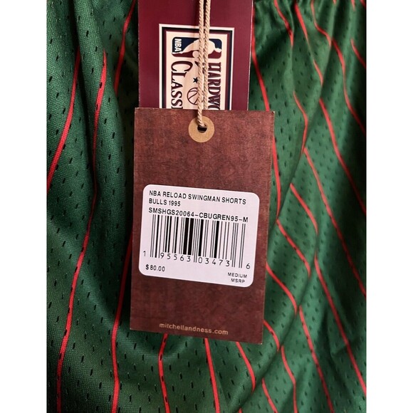 Mitchell & Ness Chicago Bulls Green Pinstripe Swingman Shorts Men's Size Medium - Picture 10 of 10